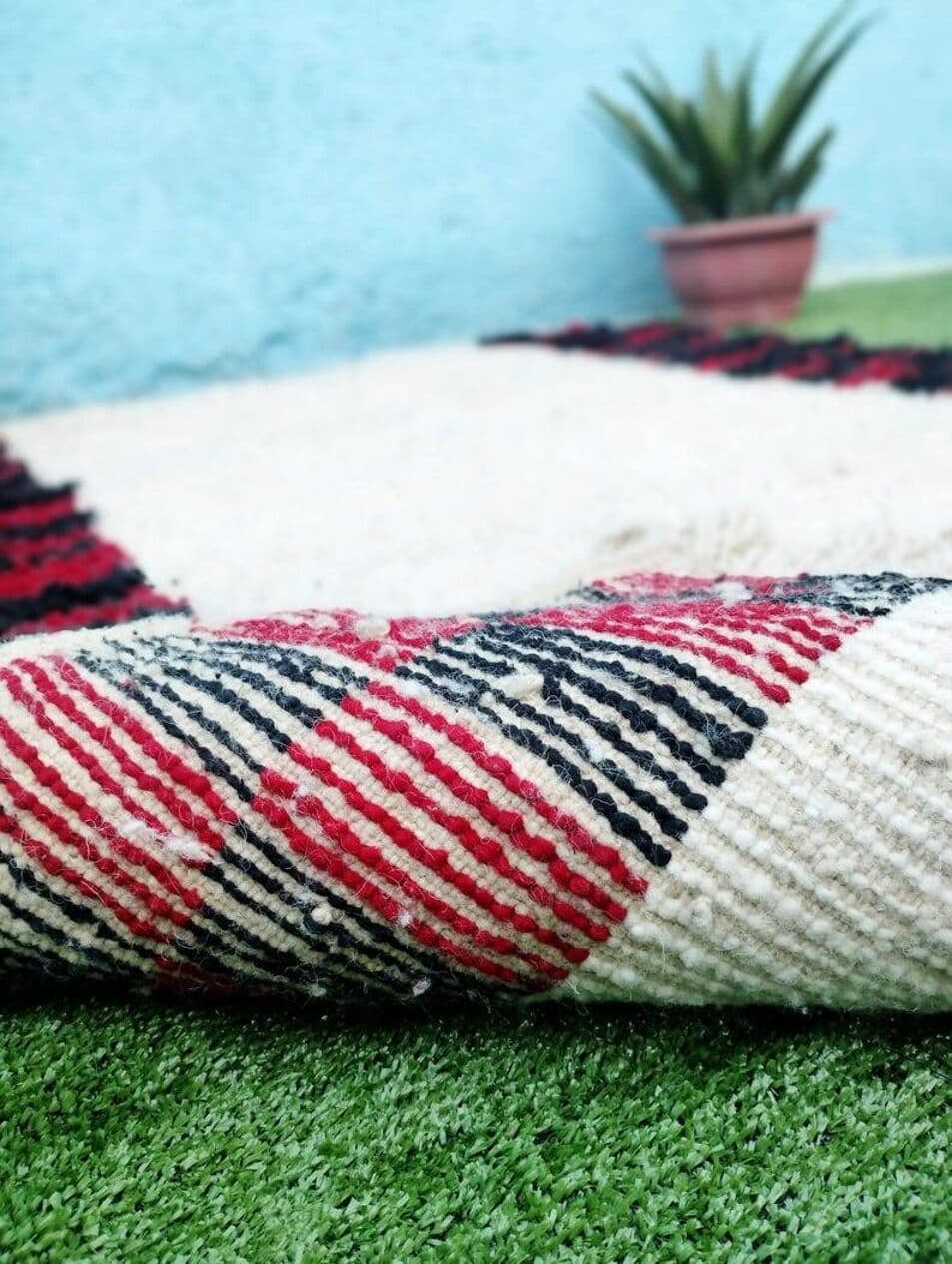 Handwoven rug 150x250 cm, wool, cream, red, black, Morocco - 199979