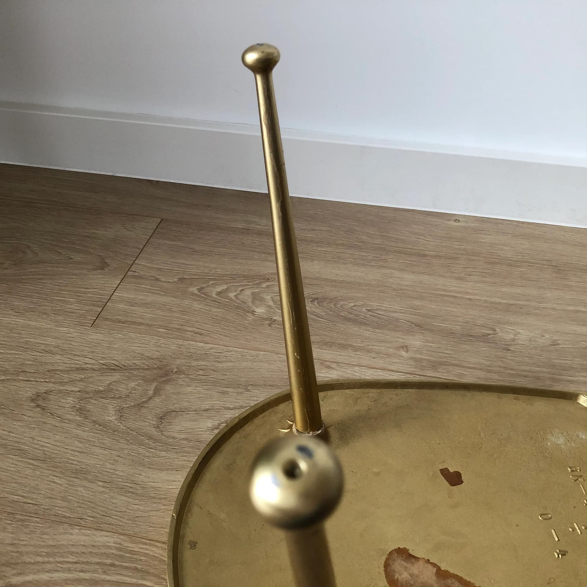 Kwietnik, ceramika jasnoniebieska, aluminium złoty, Niemcy, lata 60. - 14048