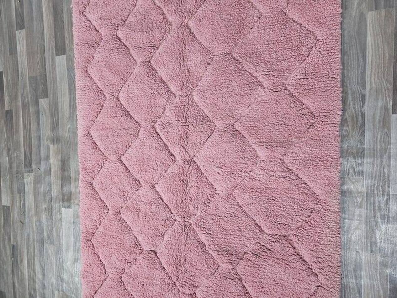 Ręcznie tkany dywan 150x250 cm, wełna, różowy, Maroko - 198728