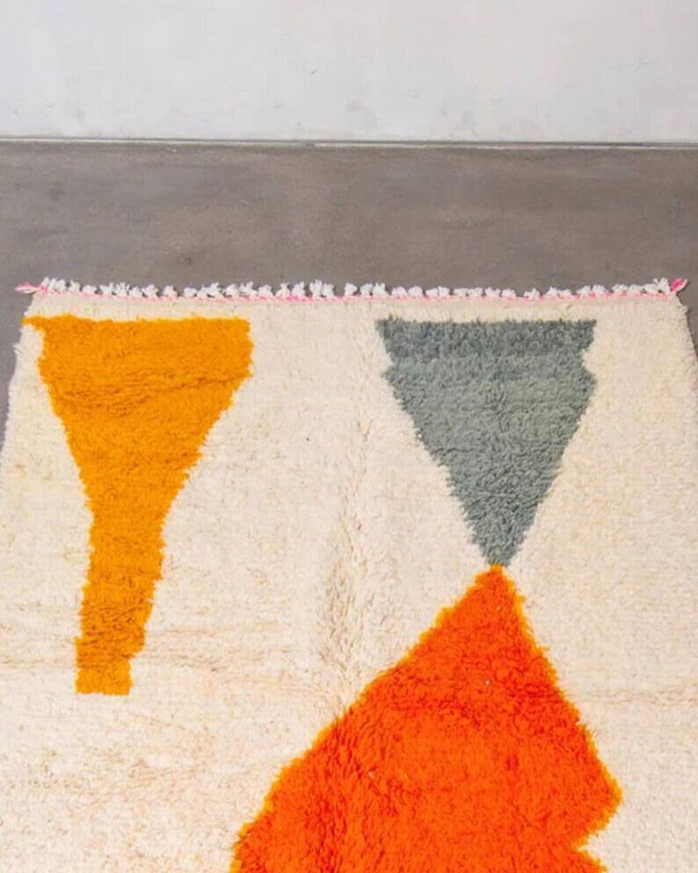 Ręcznie tkany dywan 250x150 cm, wełna, kremowy, pomarańczowy, niebieski, Maroko - 201089
