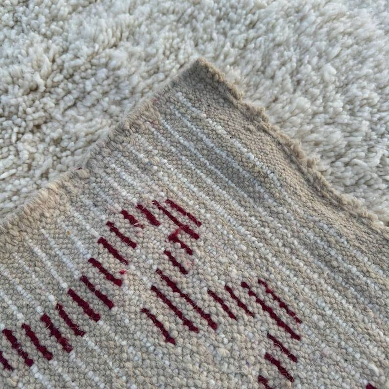Ręcznie tkany dywan 250x150 cm, wełna, biały, bordowy, Maroko - 201677