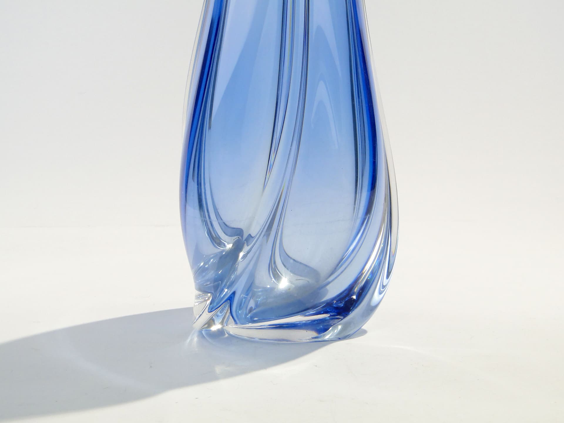 Wazon, szkło niebieski, Belgia, lata 60. - 1426