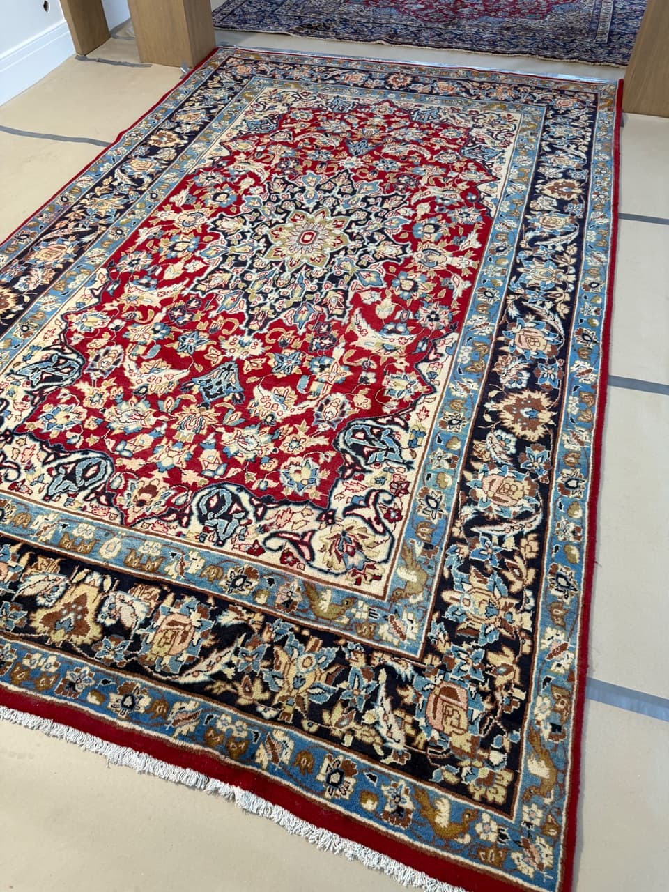 Dywan Keshan 380x235 cm, czerwony, wełna, Iran - 201906