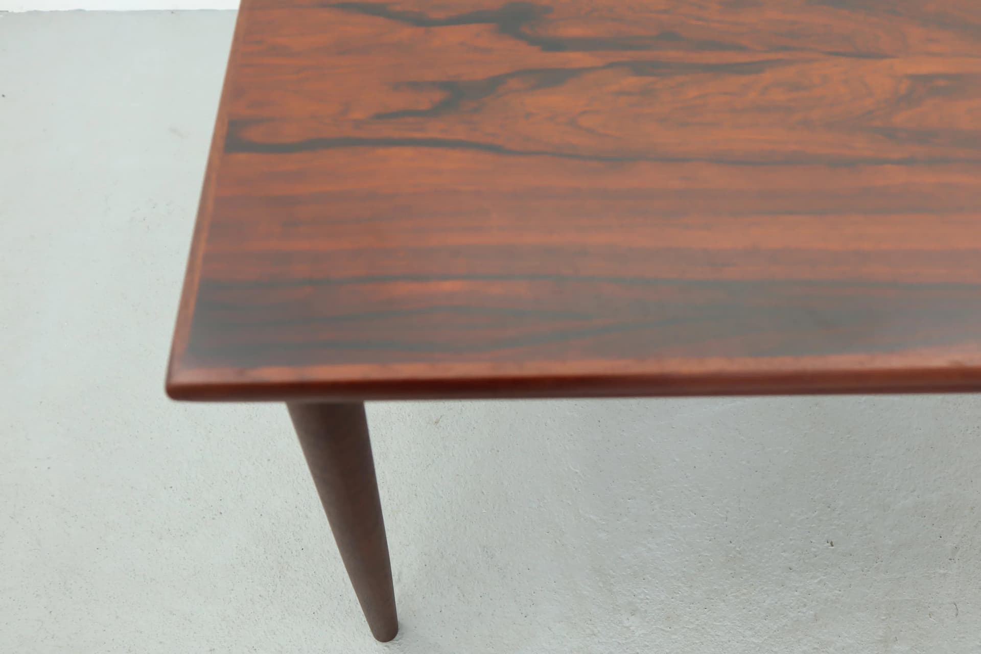 Extendable Table, brown rosewood, AM Mobler, Denmark, 1960s. - 14425
