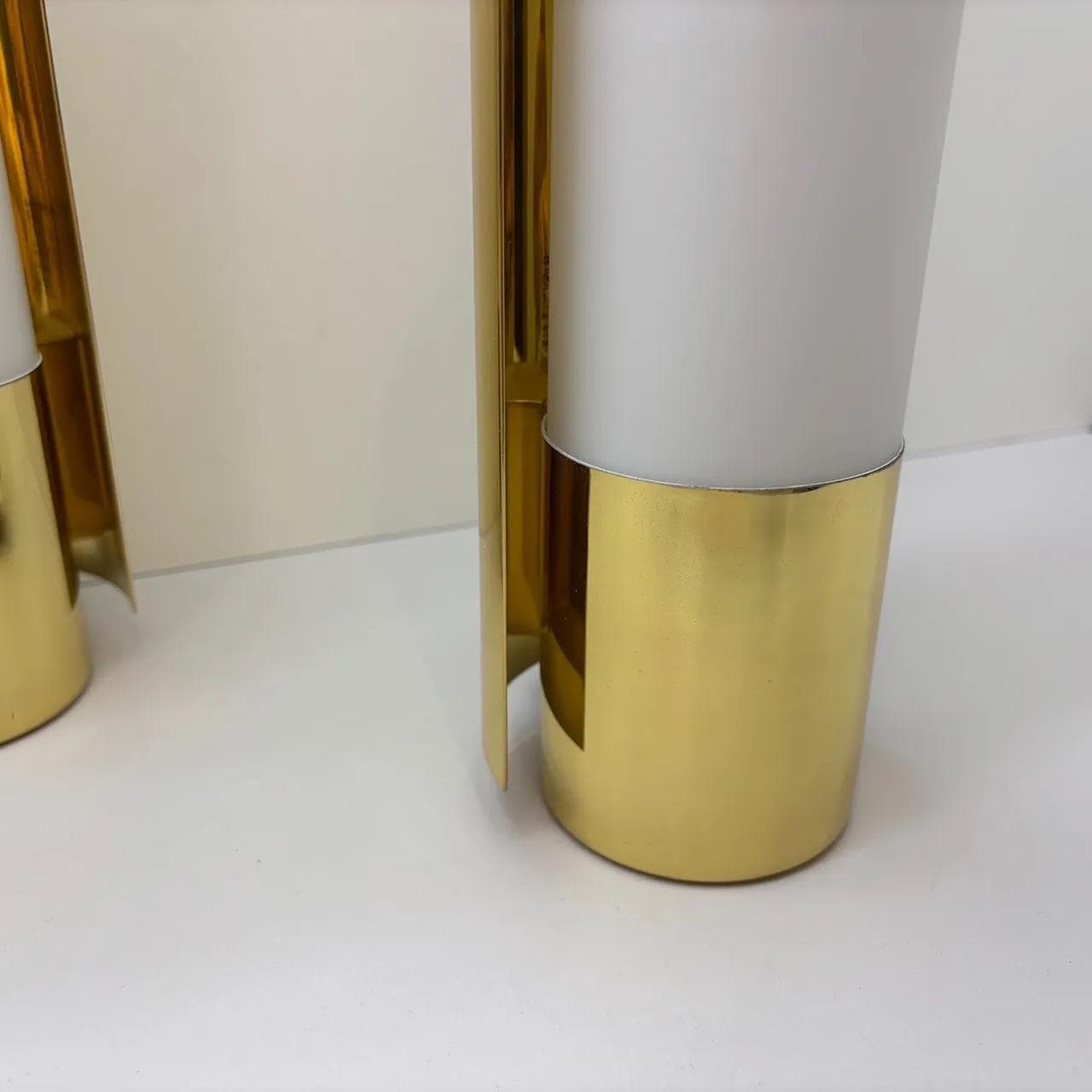 Para kinkietów, złocony mosiądz, szkło opalowe, Glashütte Limburg, Niemcy, lata 80. - 14202