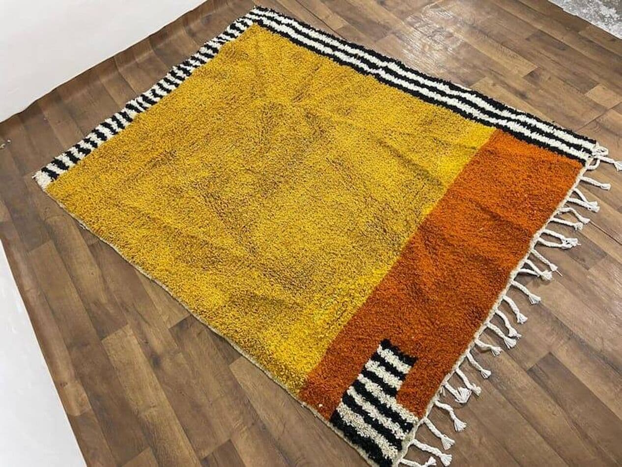 Ręcznie tkany dywan 140x260 cm, wełna, żółty, czarny, biały, pomarańczowy, Maroko - 205473