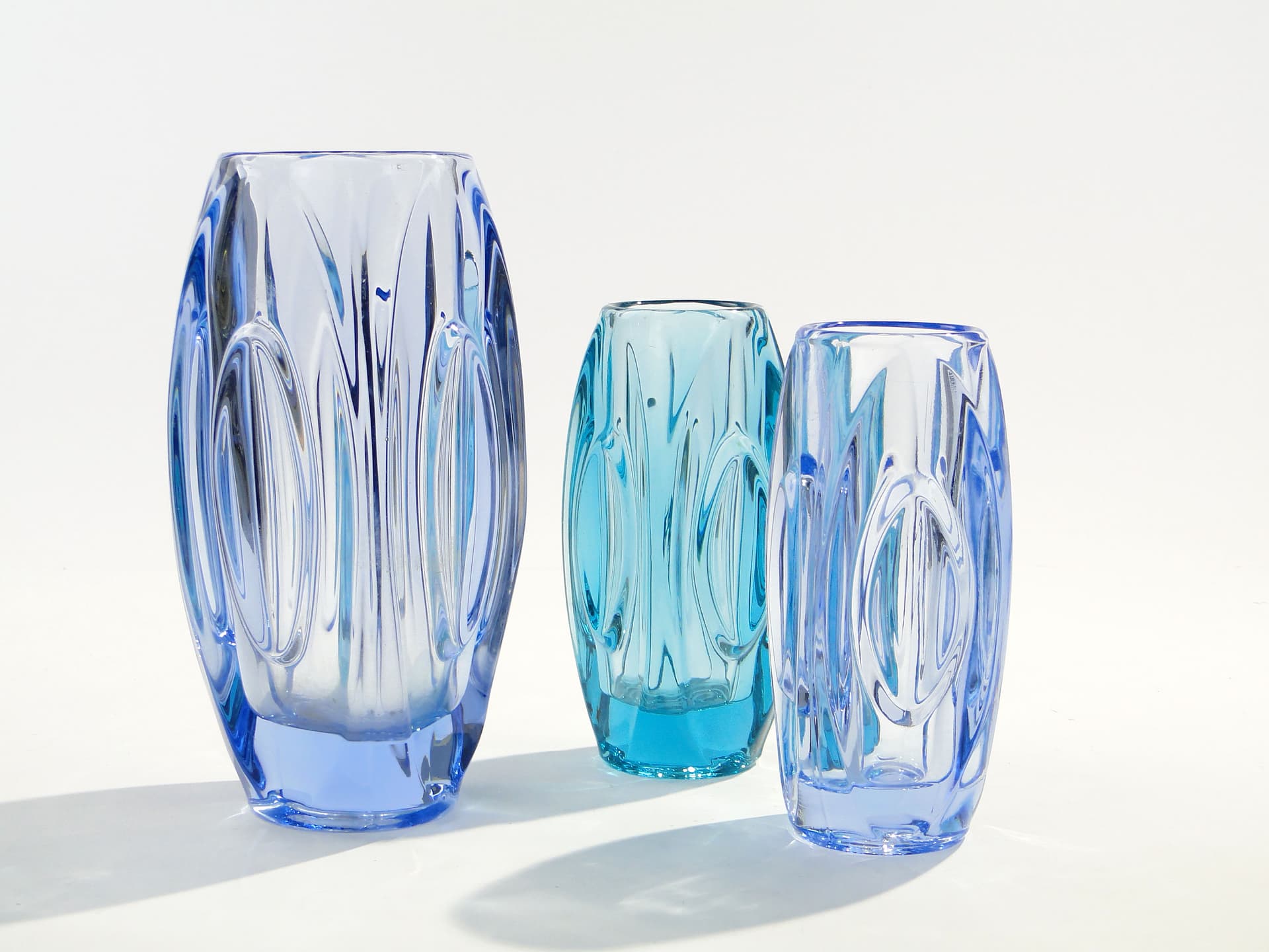 Wazon Optyczny 914, turkusowy, szkło, proj. R. Schrötter, Czechosłowacja, lata 50. - 1456