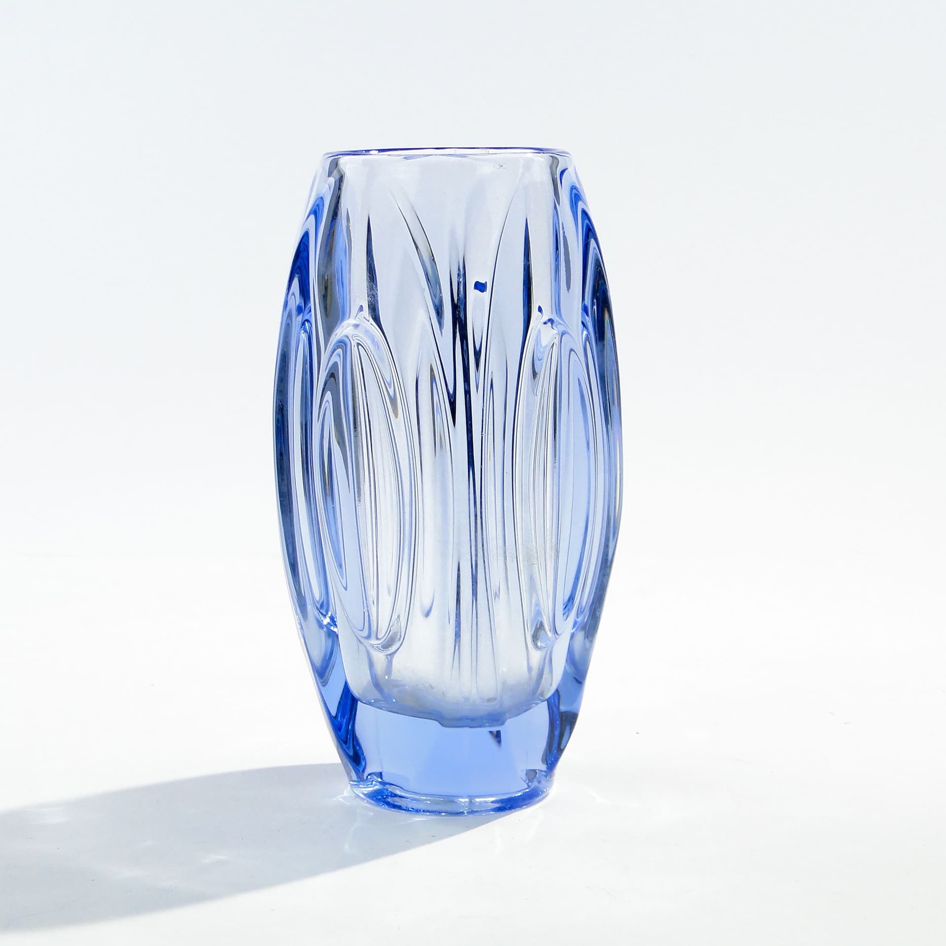 Wazon Optyczny 914, turkusowy, szkło, proj. R. Schrötter, Czechosłowacja, lata 50. - 1457