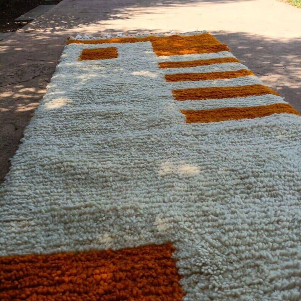 Ręcznie tkany dywan 140x260 cm, wełna, pomarańczowy, biały, Maroko - 204963