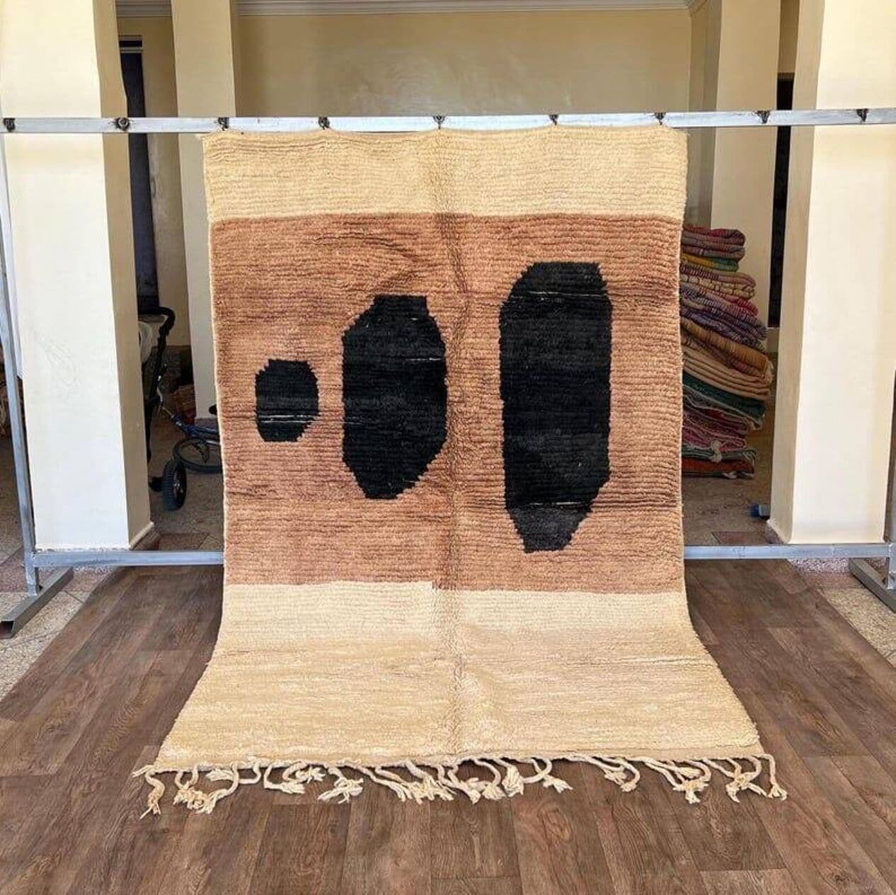 Ręcznie tkany dywan 150x250 cm, wełna, beżowy, brązowy, czarny, Maroko - 203925