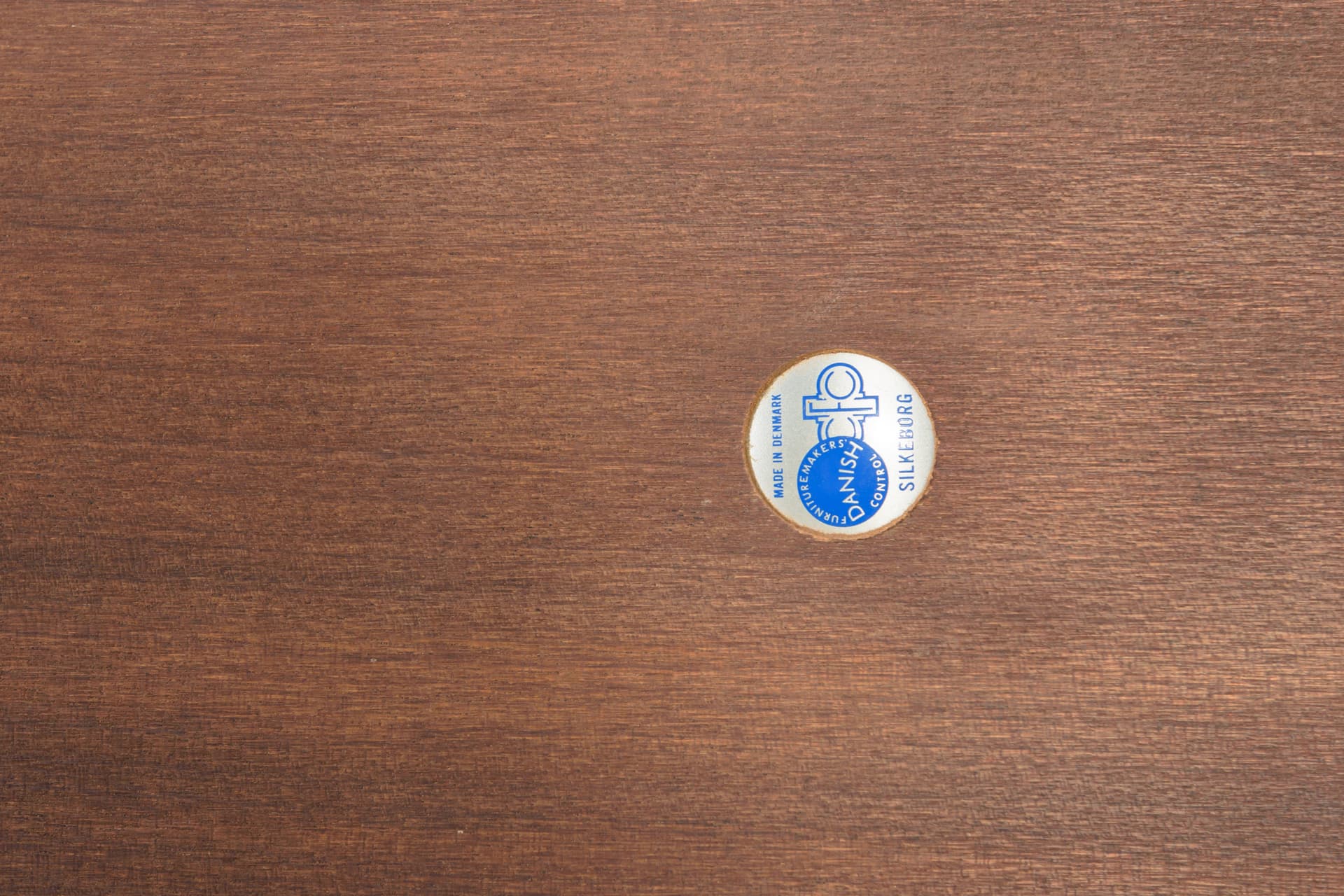 Stolik kawowy, palisander brązowy ciemny, proj. J. Andersen, Dania, lata 60. - 205910