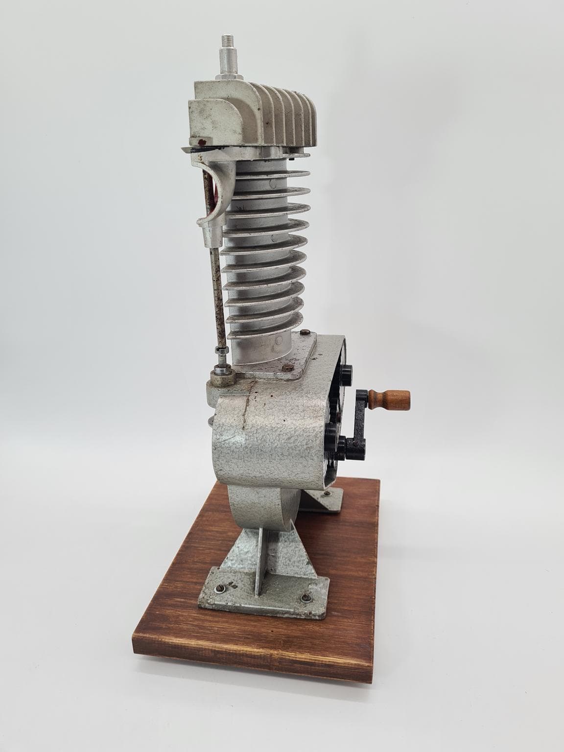 Naukowy model silnika, lata 60. XX wieku - 206034