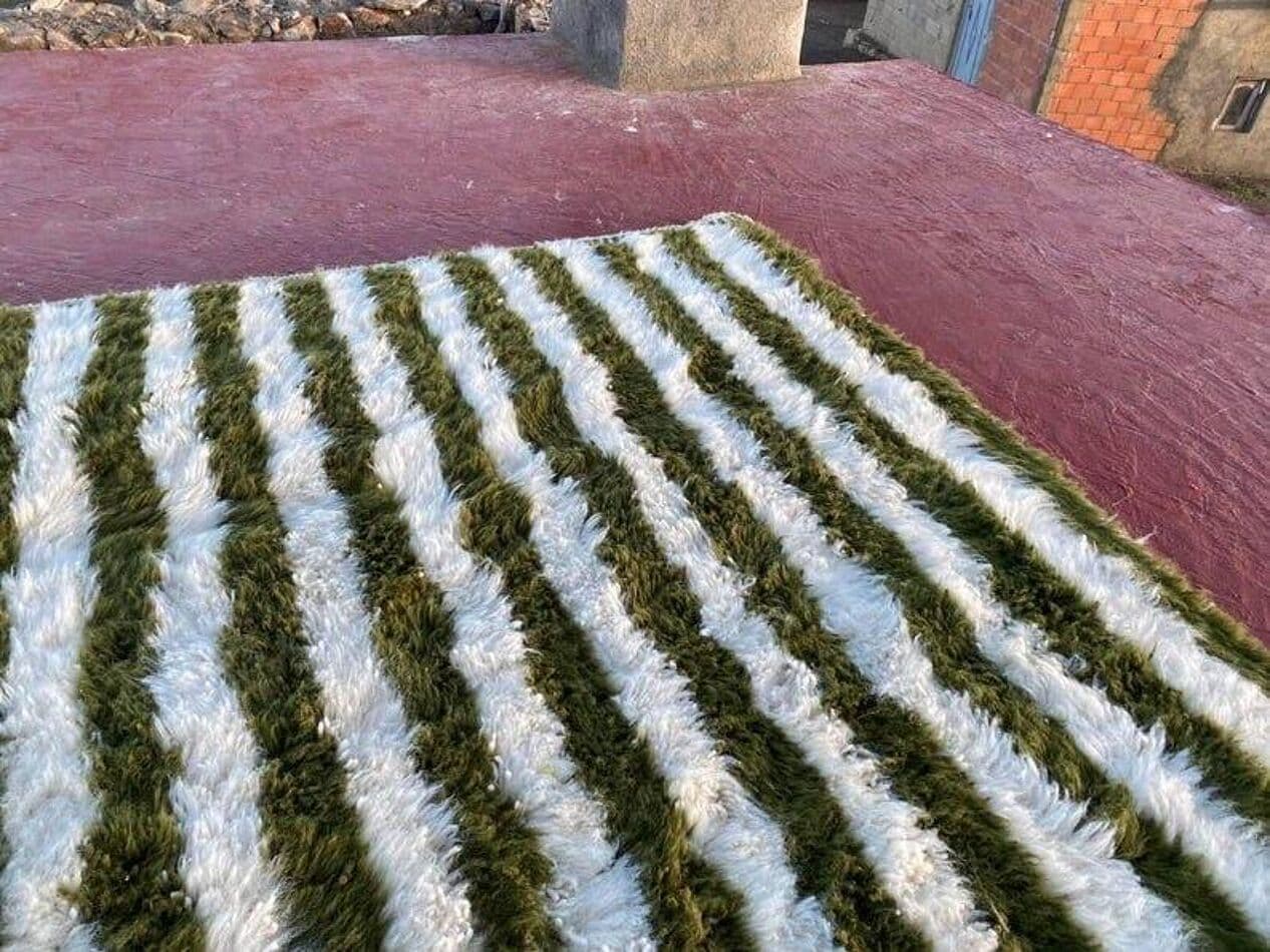 Ręcznie tkany dywan 140x260 cm, wełna, zielony, biały, Maroko - 206538