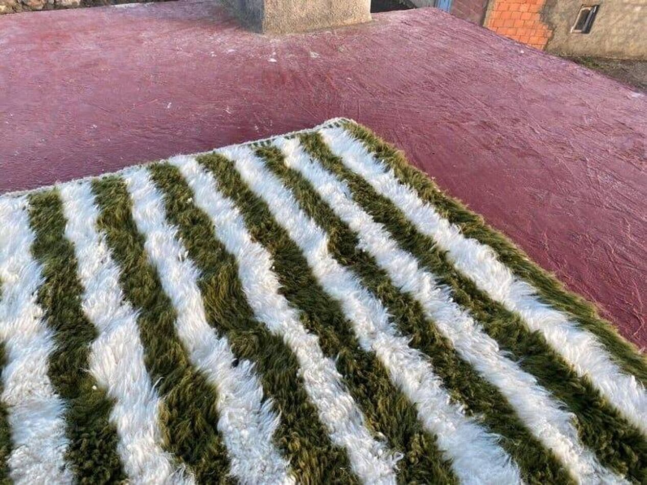 Ręcznie tkany dywan 140x260 cm, wełna, zielony, biały, Maroko - 206535