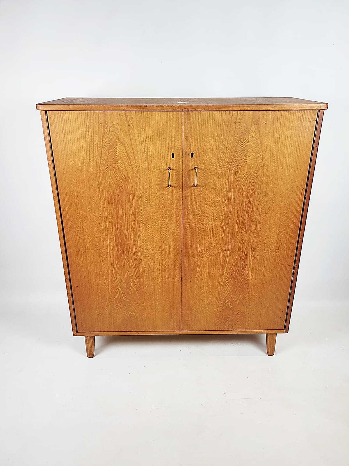 Cabinet Linen Cabinet, light brown elm, by A. Larsson, Bodafors, Sweden, 1950s. - 206232