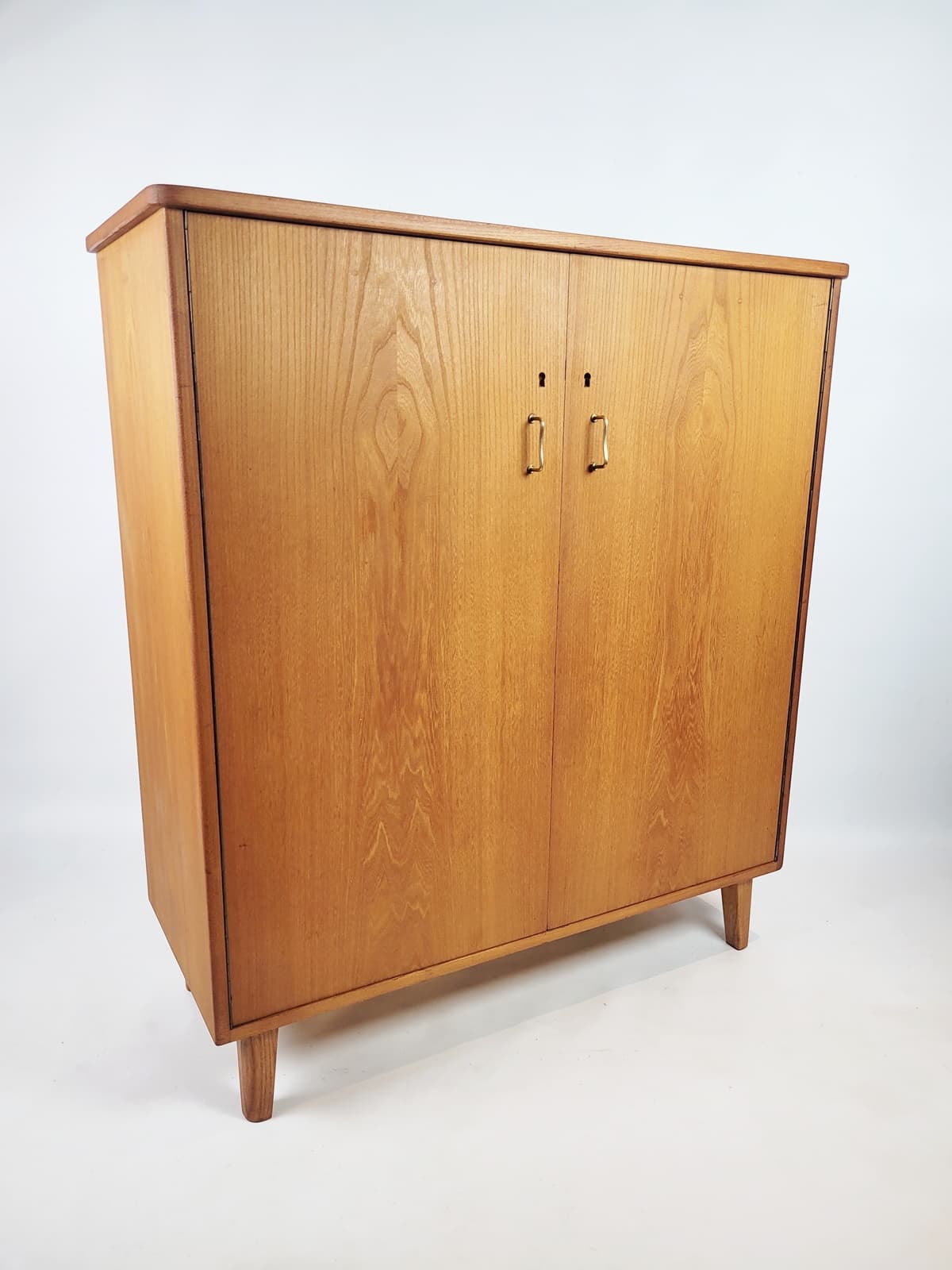 Cabinet Linen Cabinet, light brown elm, by A. Larsson, Bodafors, Sweden, 1950s. - 206235