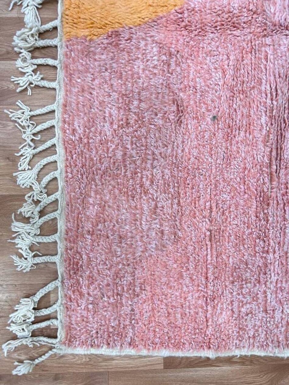 Ręcznie tkany dywan 150x250 cm, wełna, zielony, różowy, Maroko - 206336