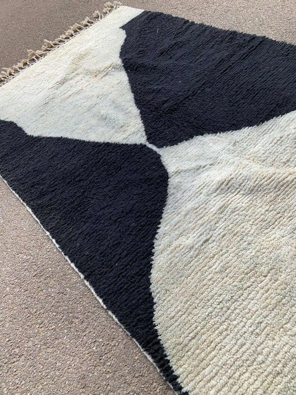 Handwoven rug 150x250 cm, wool, black, white, Morocco - 207840