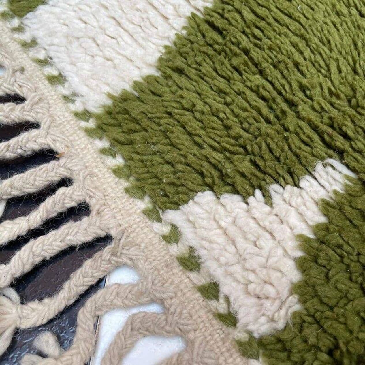 Ręcznie tkany dywan 140x260 cm, wełna, oliwkowy, Maroko - 207778