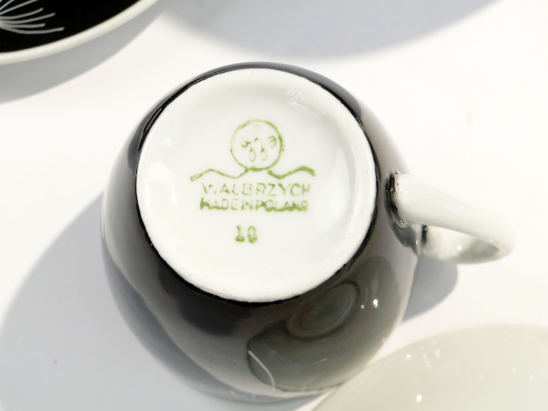 Serwis kawowy Tom, czarny, porcelana, proj. J. Steckiewicz, Zakłady Porcelany Stołowej Wałbrzych, Polska, lata 50. - 1508