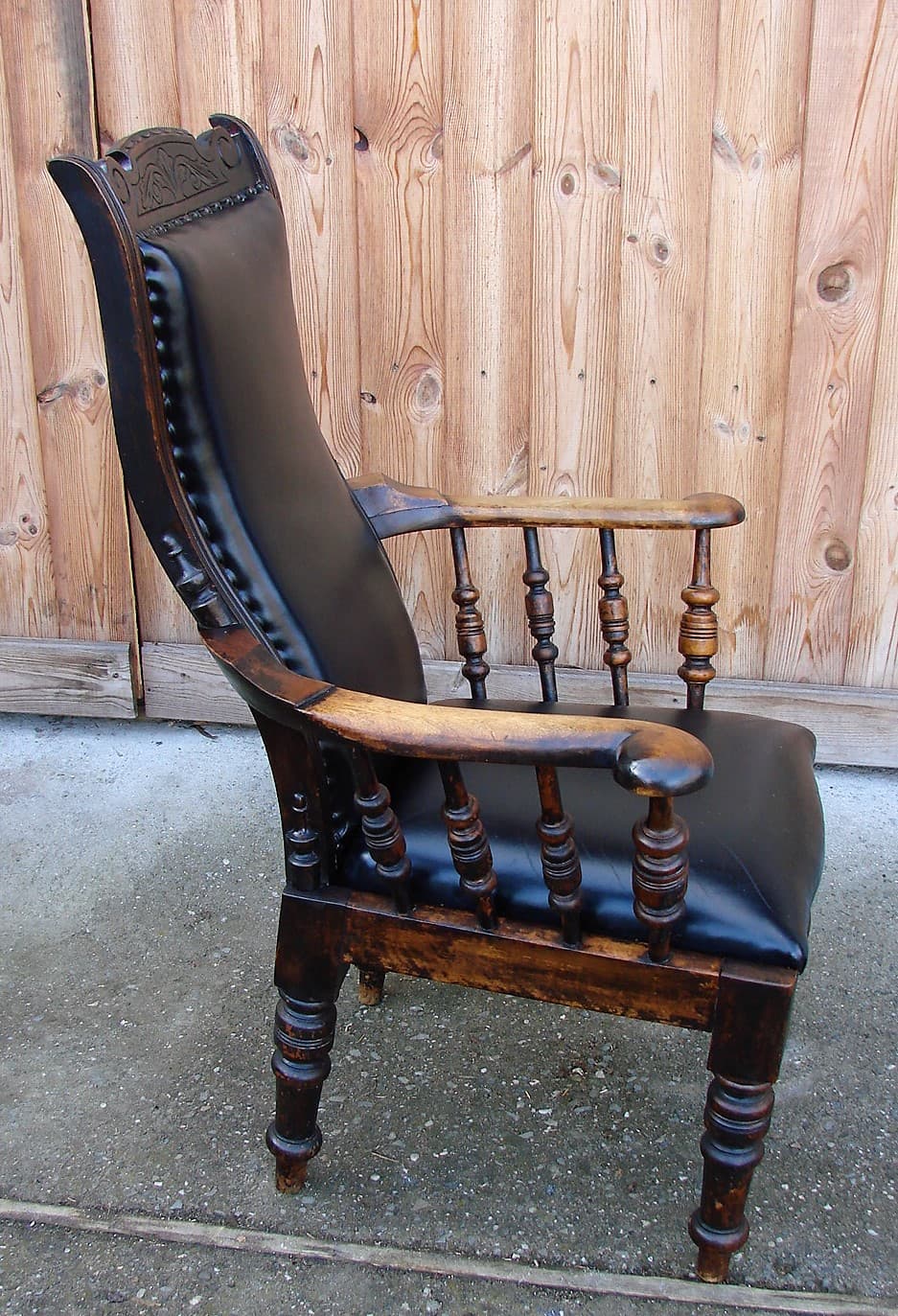 Fotel, dąb ciemnobrązowy, skóra naturalna czarna, XIX w. - 207589