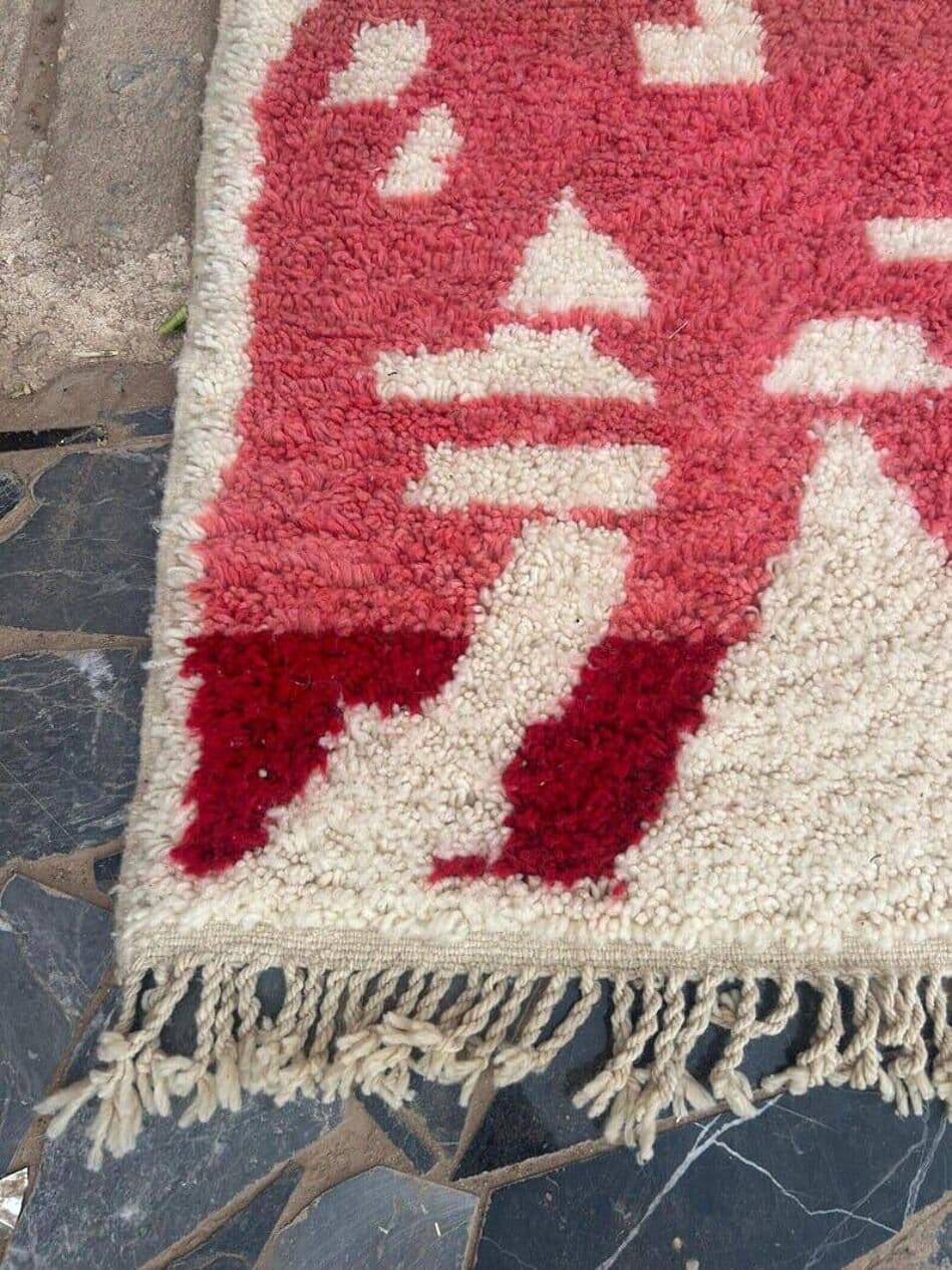 Handwoven rug 100x200 cm, wool, pink, Morocco - 208905