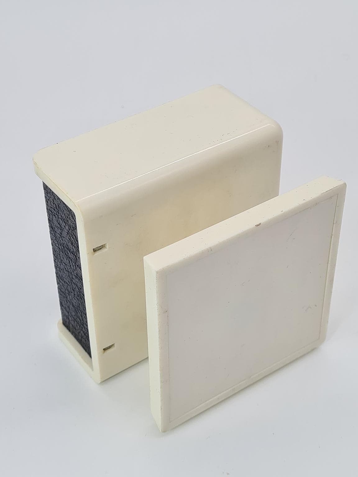 Zapalniczka stołowa w stylu modernistycznym z połowy XX wieku, lata 60. i 70. XX wieku - 208531