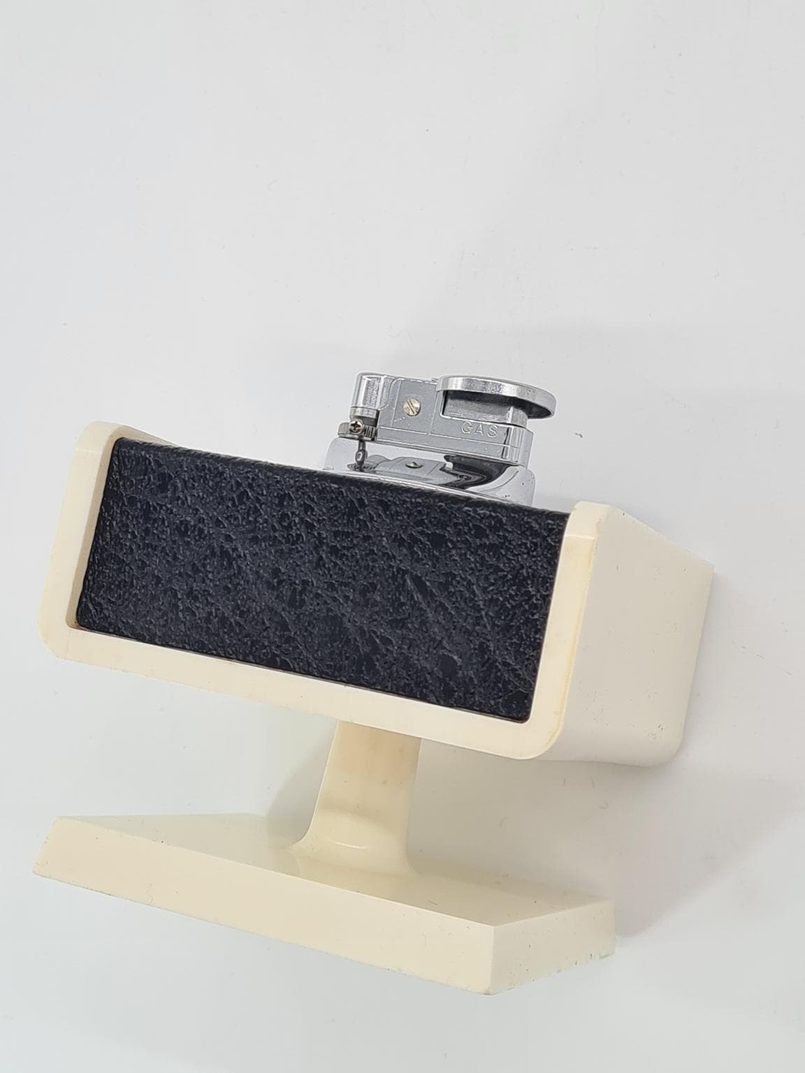 Zapalniczka stołowa w stylu modernistycznym z połowy XX wieku, lata 60. i 70. XX wieku - 208534