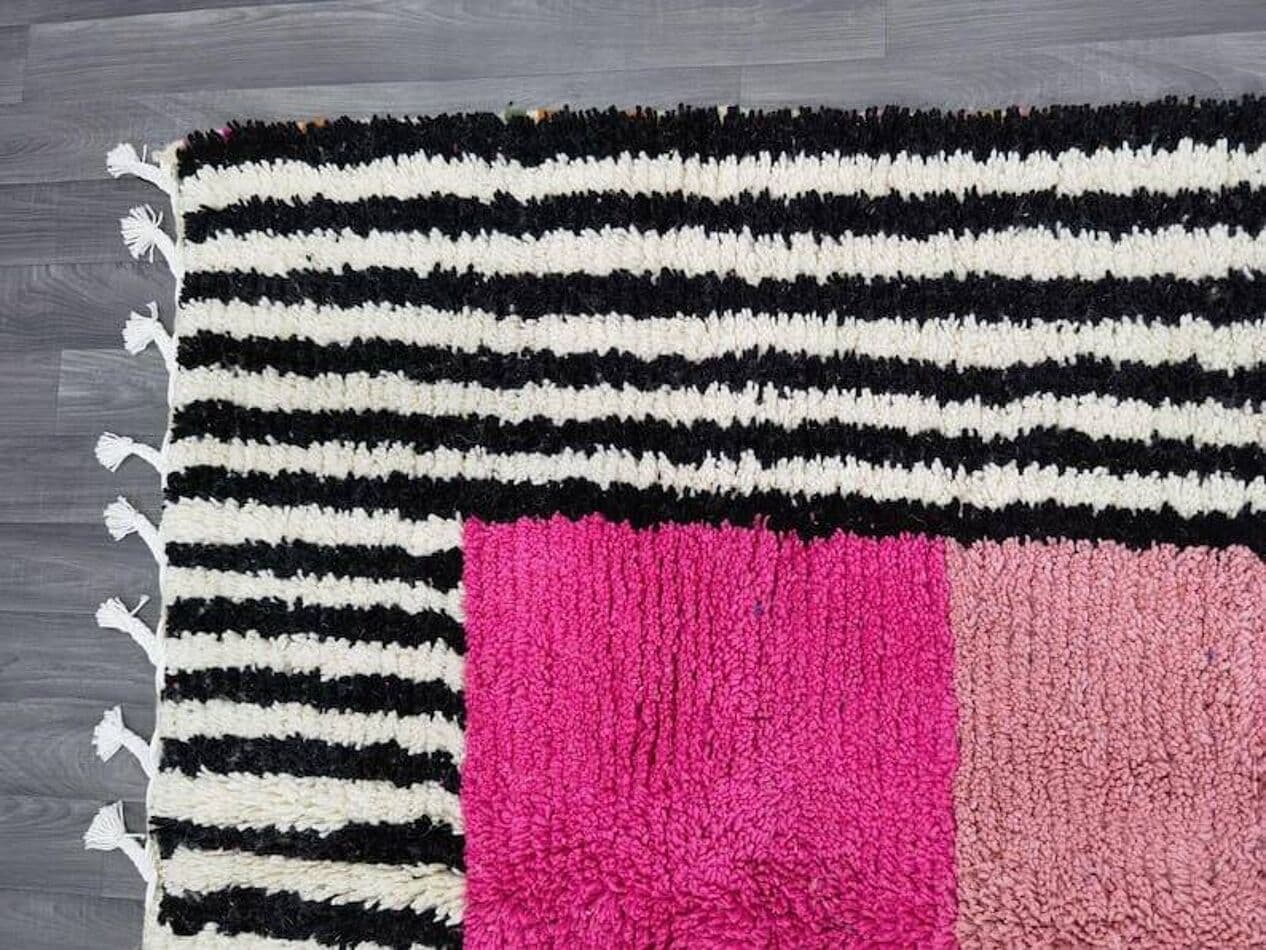 Handmade rug 150x250 cm, wool, pink, black, ivory, Morocco - 208611