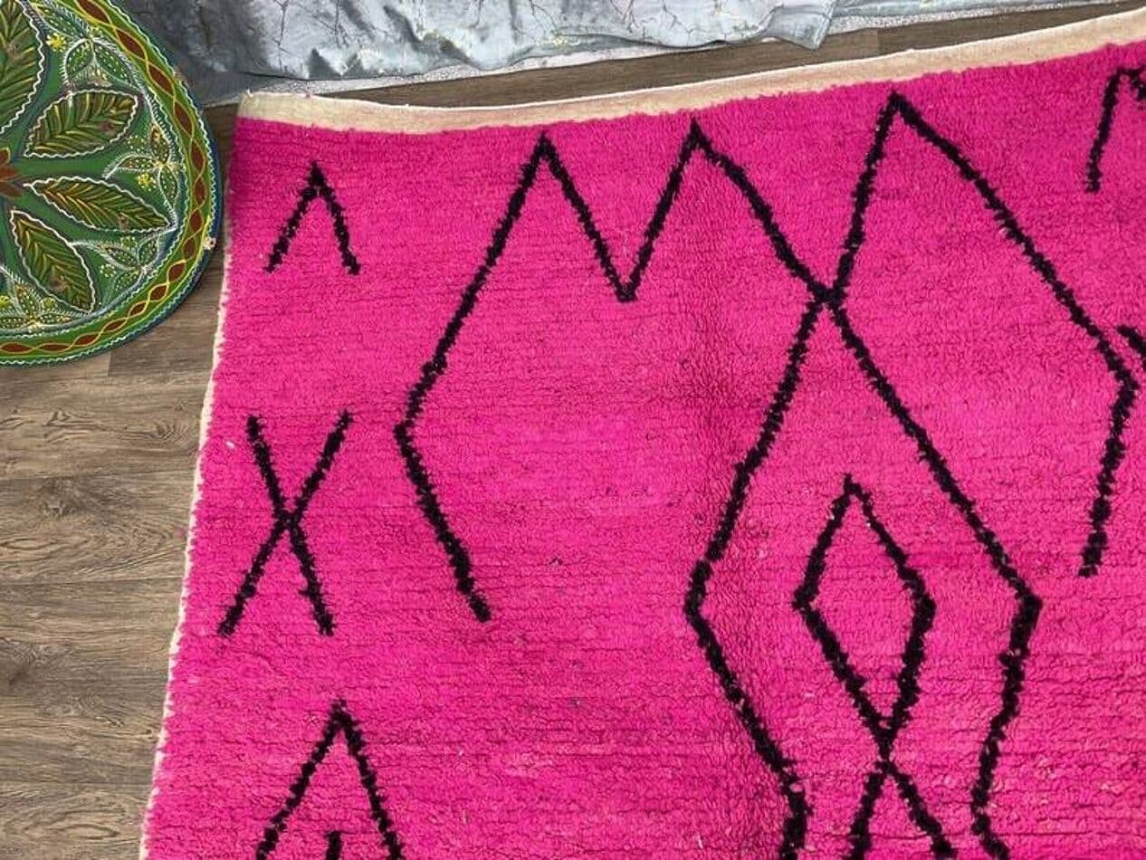 Handwoven rug 150x250 cm, wool, pink, Morocco - 210076