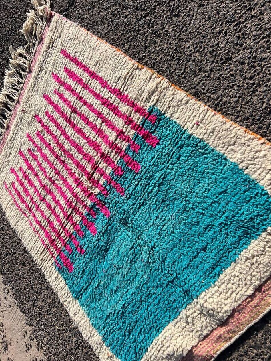 Ręcznie tkany dywan 150x250 cm, wełna, beżowy, zielony, różowy, Maroko - 209889