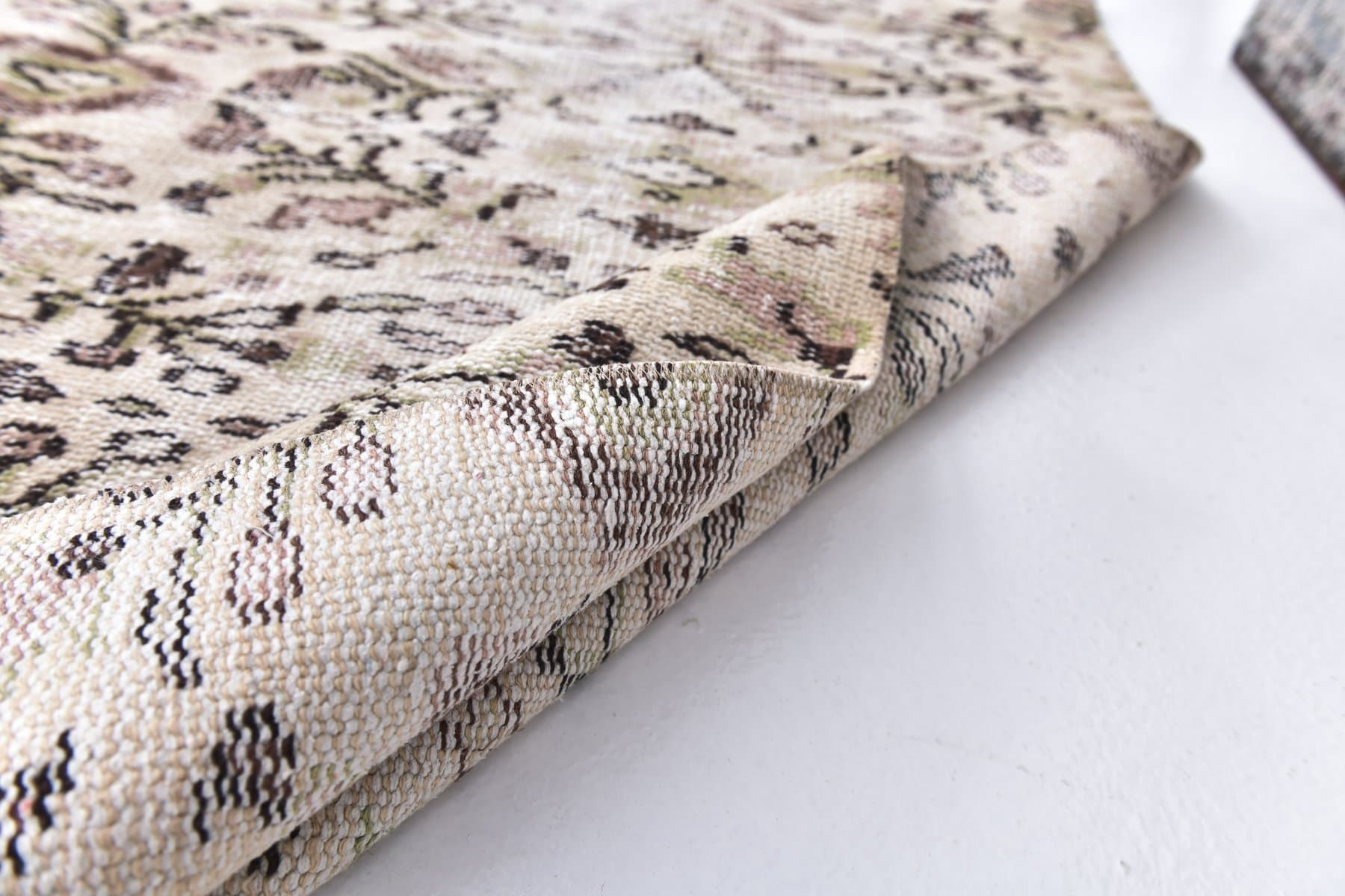 Rug 227x155 cm, beige, wool, Turkey, 1970s - 210196