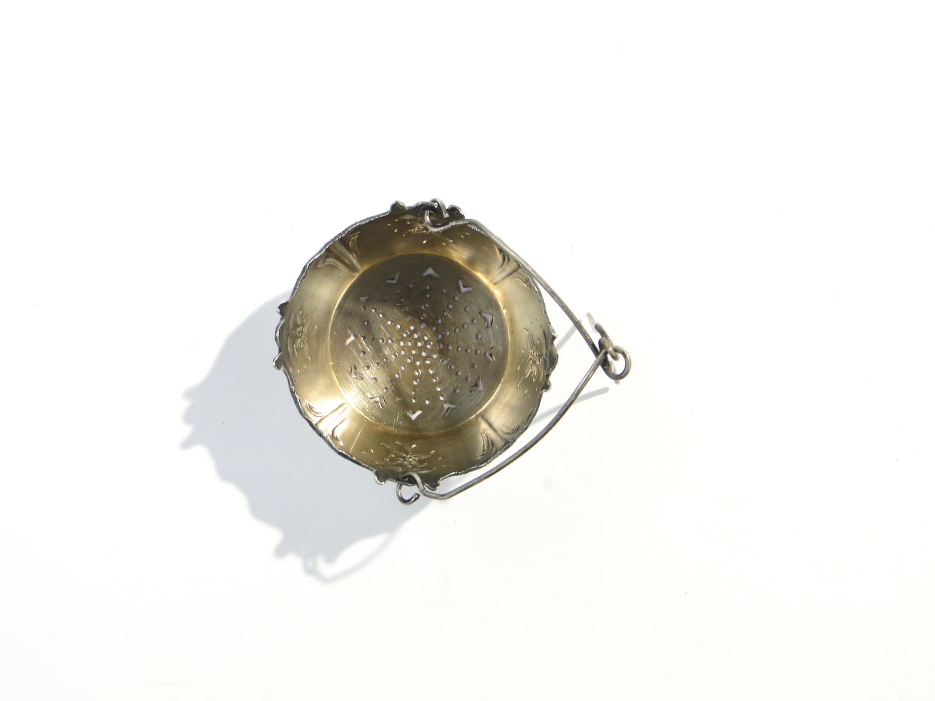 Tea strainer, neoclassical, silver, Russia, early 20th c. - 210275