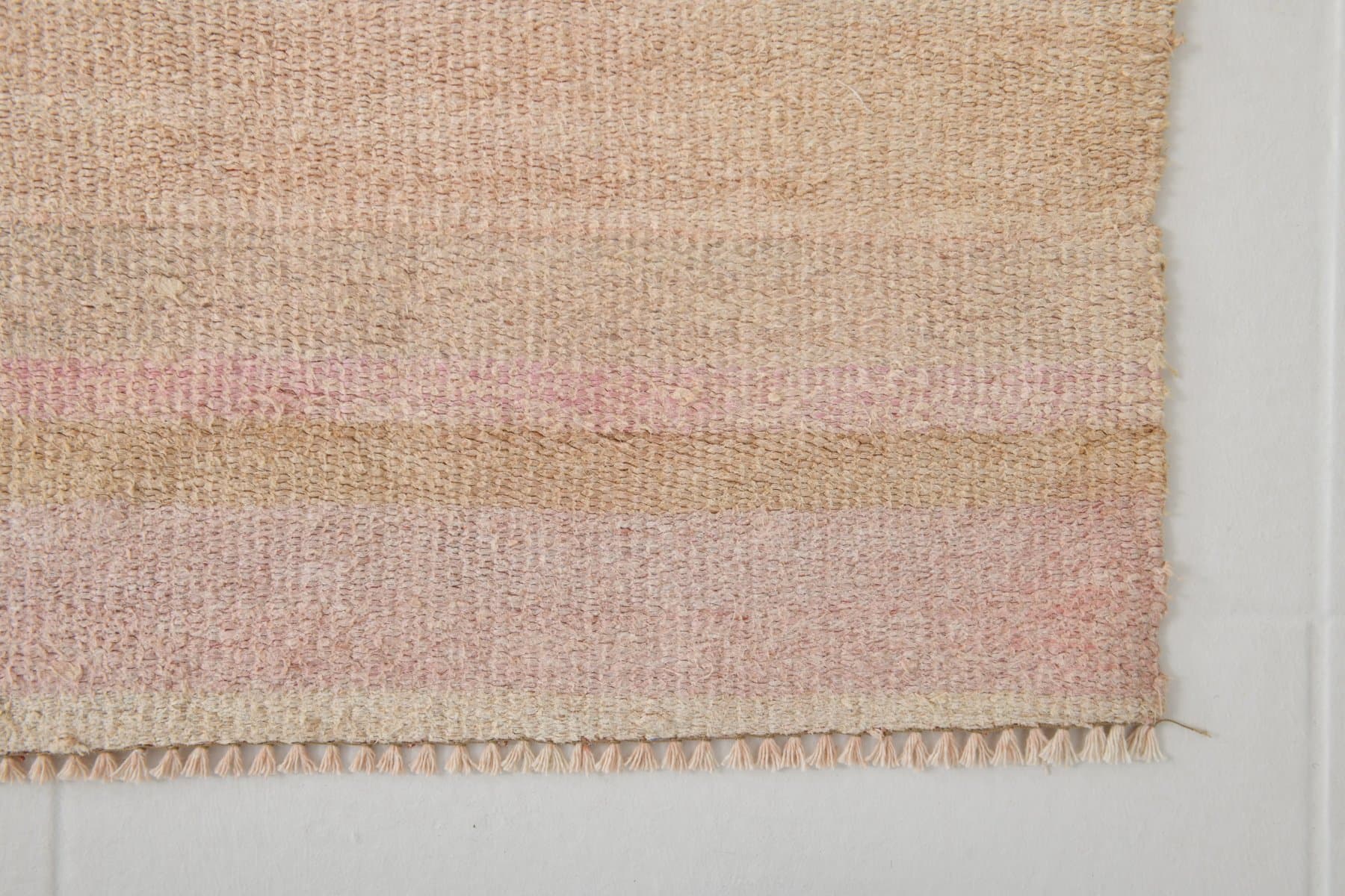 Kilim 391x308 cm, beżowy, różowy, konopie, lata 70. - 210396