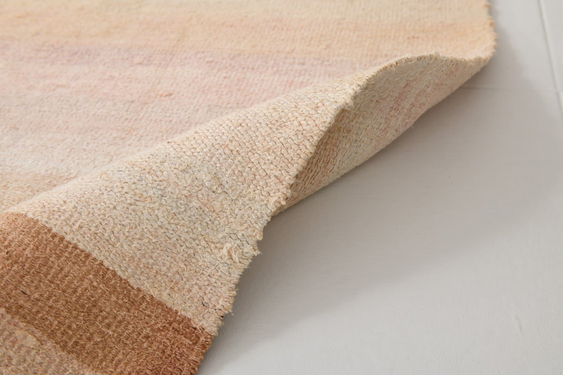 Kilim 391x308 cm, beżowy, różowy, konopie, lata 70. - 210397