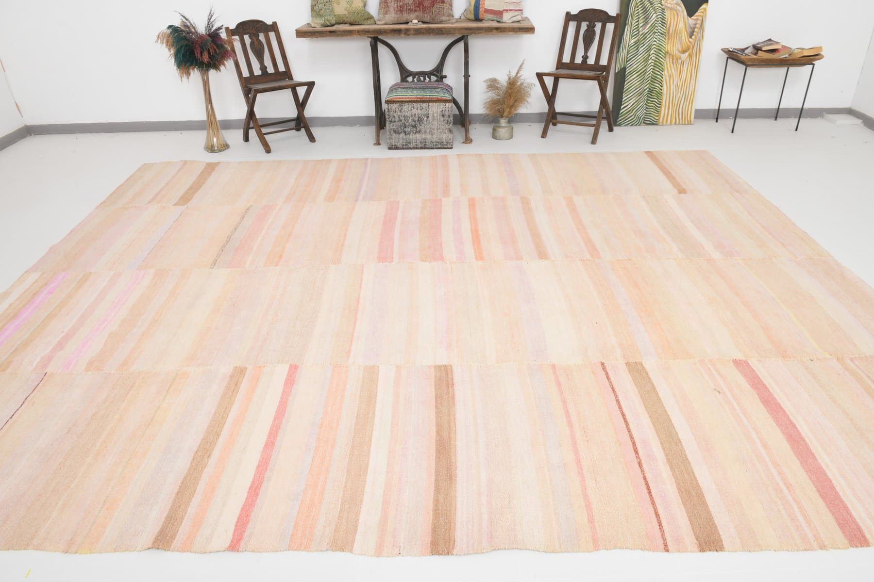 Kilim 391x308 cm, beżowy, różowy, konopie, lata 70. - 210391