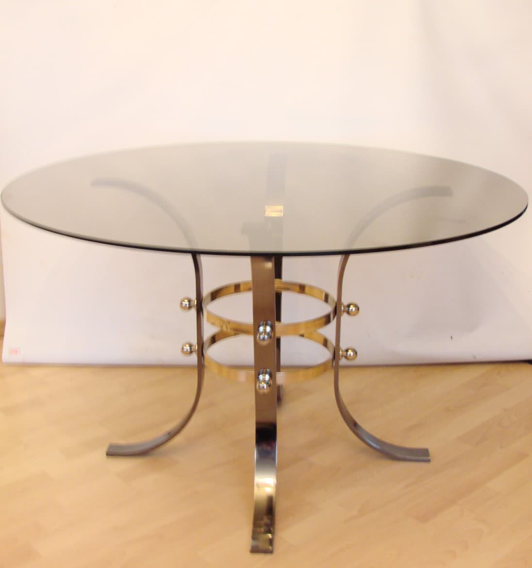 Coffee table round Ø120 cm, golden brass, glass, 1970s - 210377