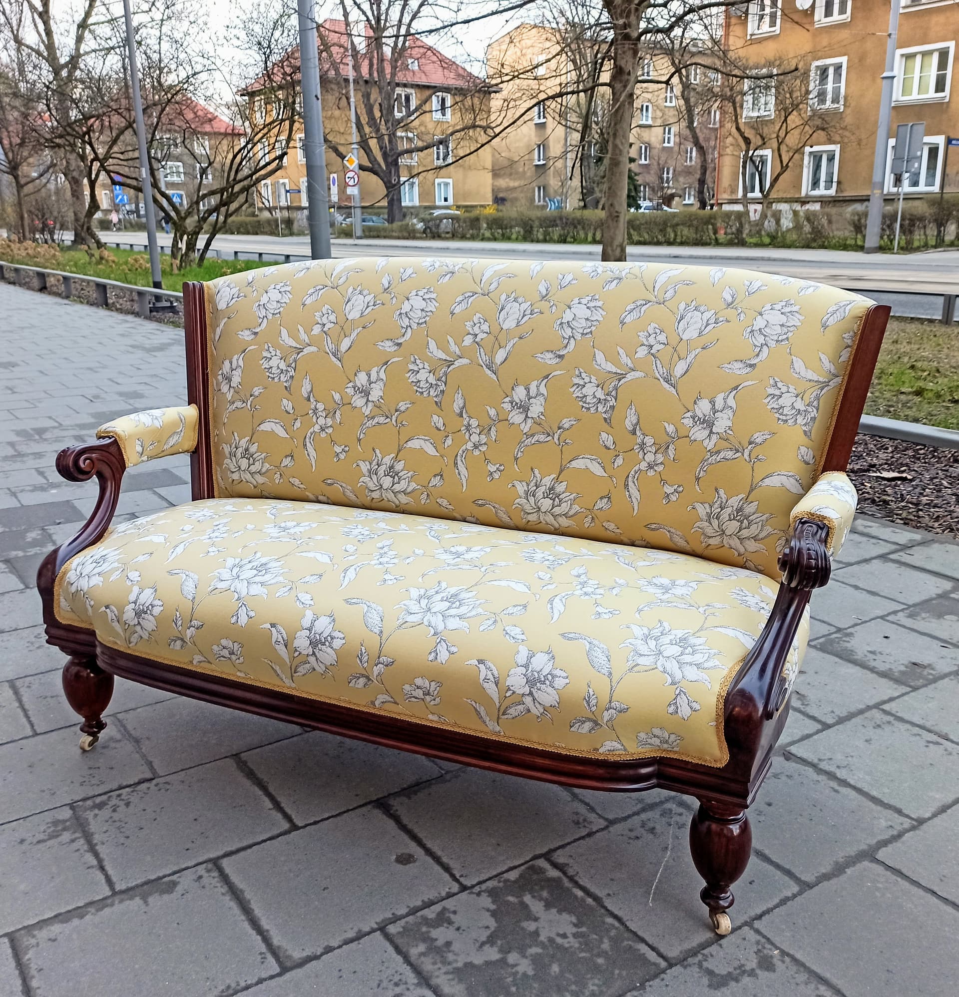 Sofa Ludwik Filip, żółty, żakard, drewno, Francja, XIX w. - 210722