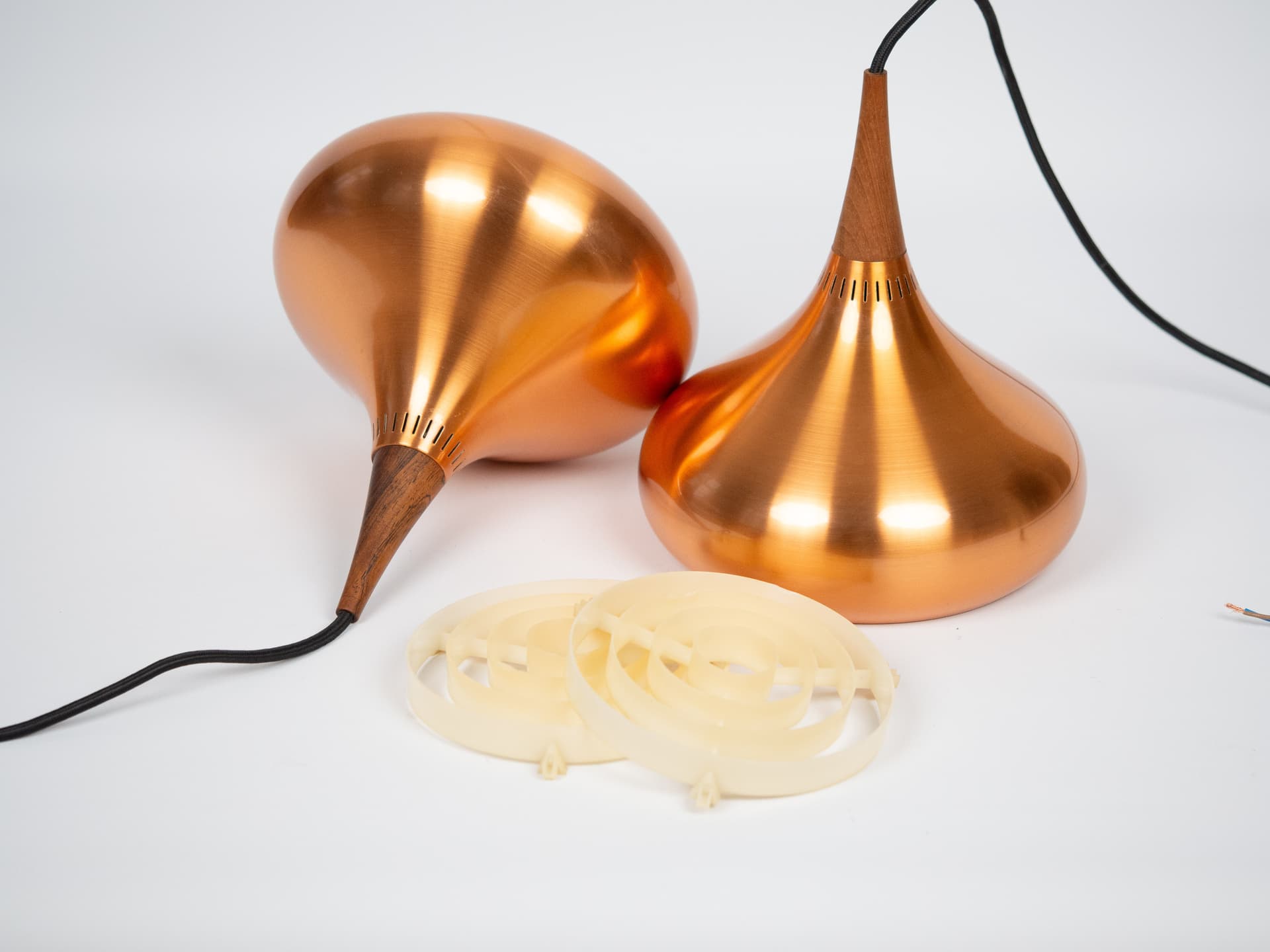 Para lamp wiszących Orient, miedź, proj. J. Hammerborg, Dania, lata 70. - 210892