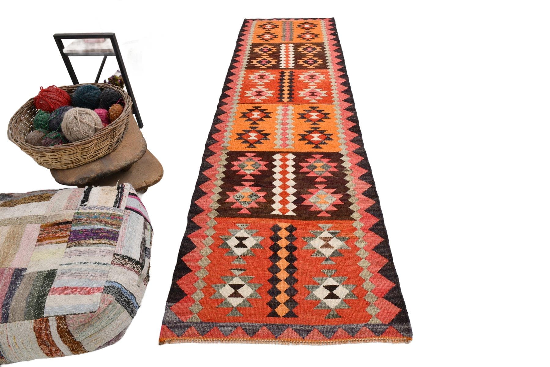 Chodnik kilimowy 330x93 cm, czarny, brązowy, wełna, Turcja, lata 60. - 211252