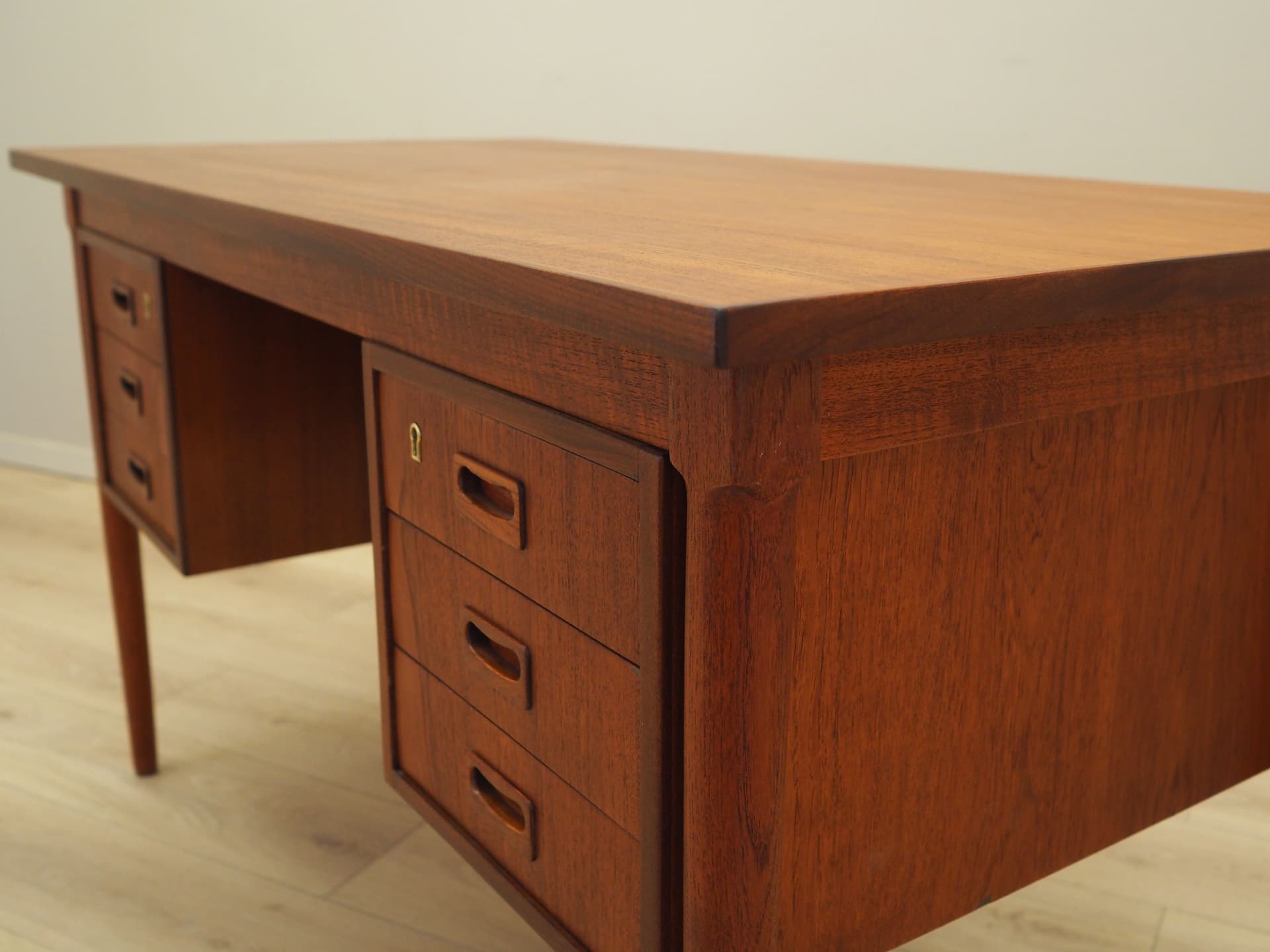 Biurko tekowe, pomarańczowy, teak, Dania, lata 70. - 77180