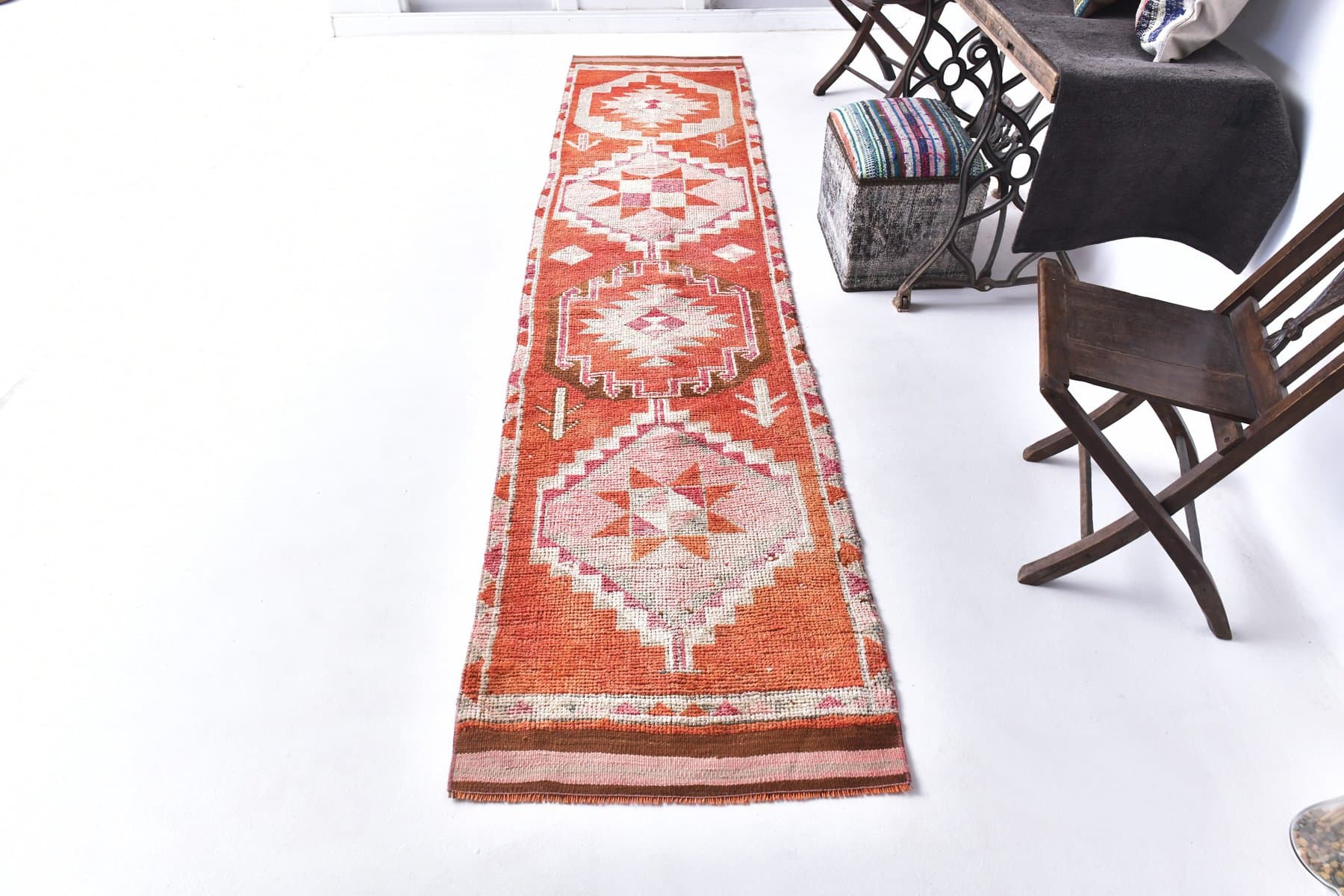 Chodnik 357x79 cm, czerwony, wełna, Turcja, lata 70. - 211316