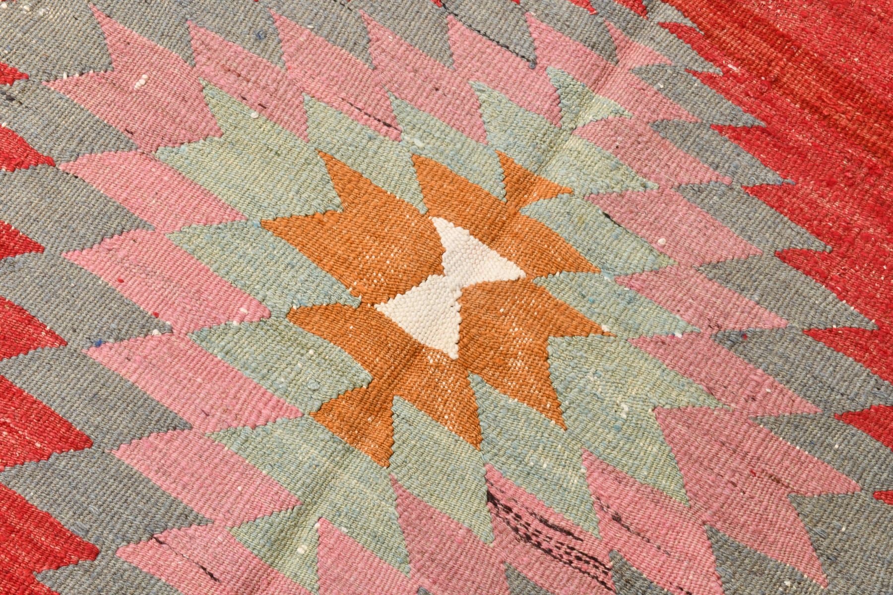 Kilim 241x143 cm, Red, Beige, Wool, 1970s - 211458