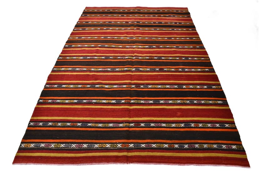 Kilim 269x184 cm, czerwony, czarny, wełna, Turcja, lata 60.