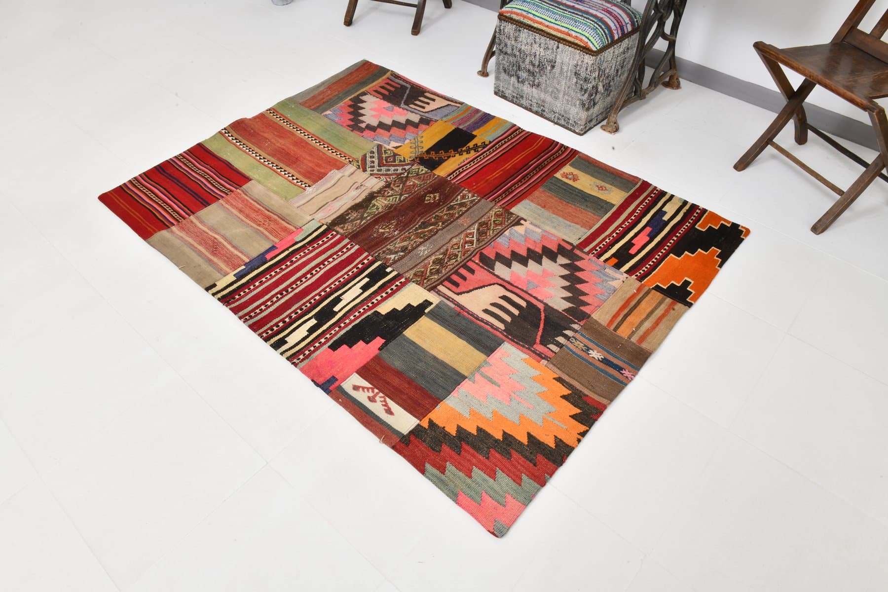 Kilim 133x183 cm, brązowy, zielony, wełna, lata 70. - 212001