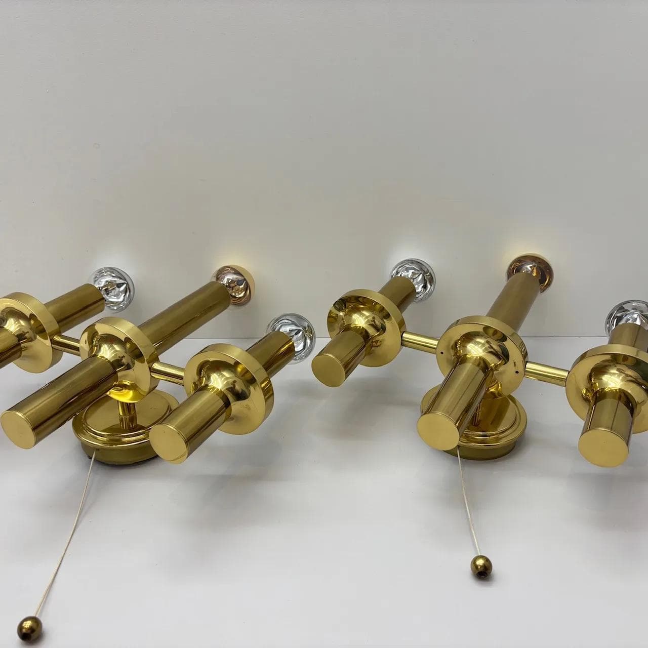 Pair of wall sconces, gilt brass, by G. Sciolari, Italy, 1970s. - 15458