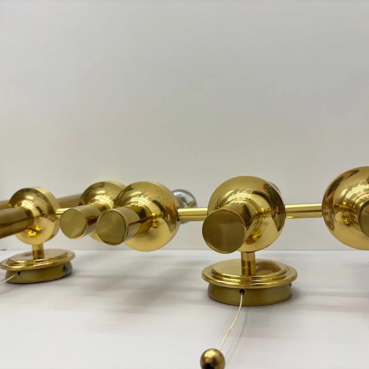 Pair of wall sconces, gilt brass, by G. Sciolari, Italy, 1970s. - 15460