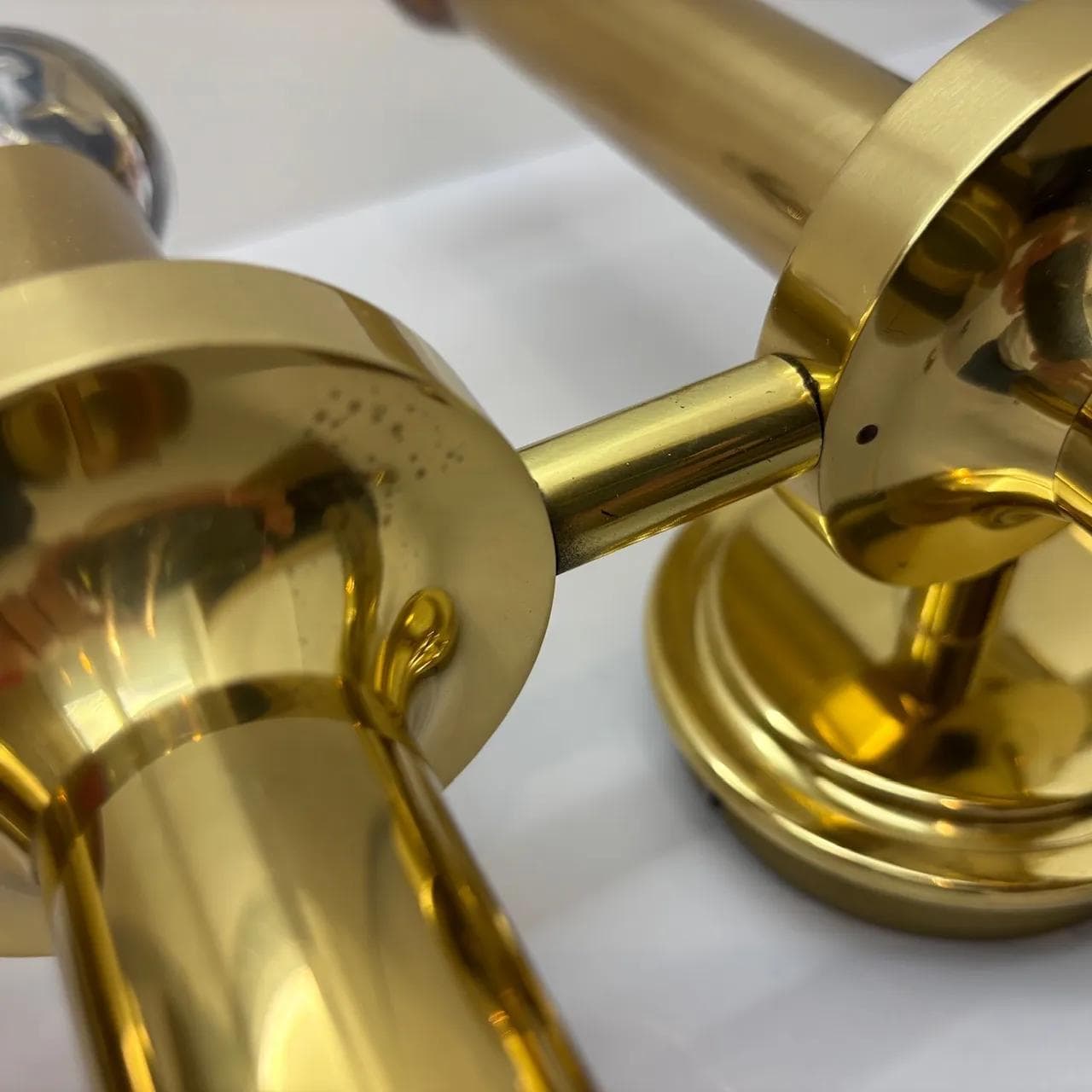 Pair of wall sconces, gilt brass, by G. Sciolari, Italy, 1970s. - 15459