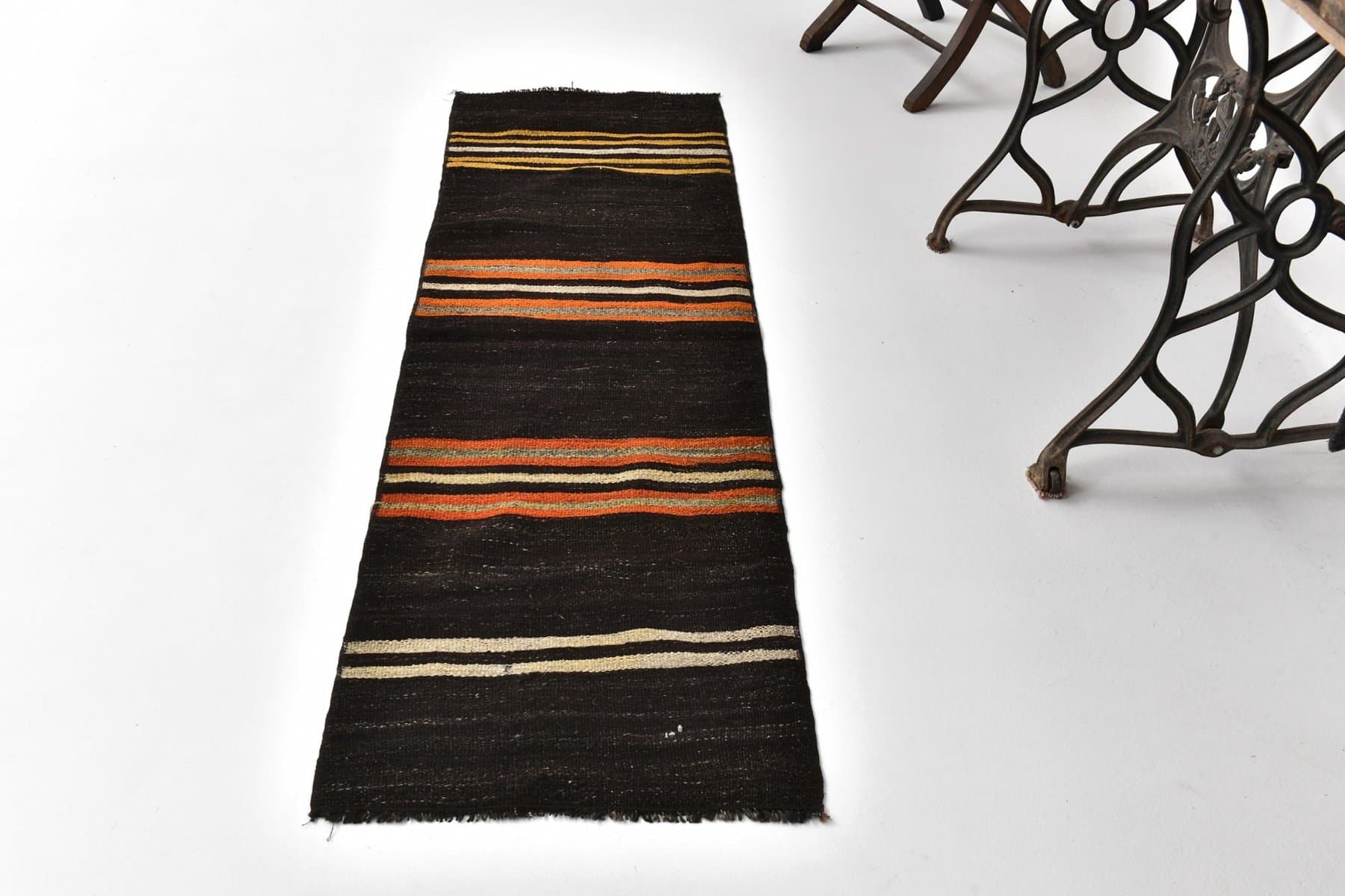 Kilim 56x148 cm, brązowy, wełna, Turcja, lata 60. - 211676