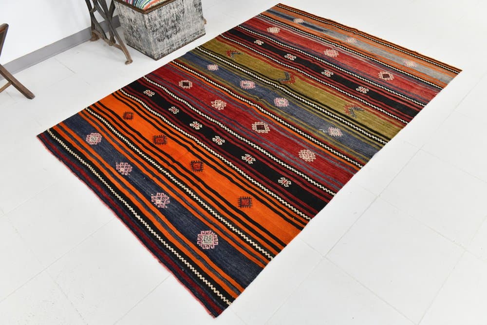 Kilim 208x147 cm, czarny, niebieski, wełna, lata 70. - 212446